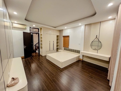 Cần bán nhanhnhà đẹp ô tô đỗ cổng, 50  met   4 tầng. nhỉnh 10 tỷ   tại đường lương thế vinh đt 3