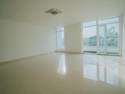 Cho thuê sàn văn phòng T2 80m2 giá 8tr tại KĐT Waterfront 1