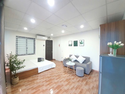 Nhà đẹp 7 tầng thang máy cổ nhuế, 80m2 giá 13,5 tỷ bao bọc xung quanh bởi 3 trường đại học lớn. 0