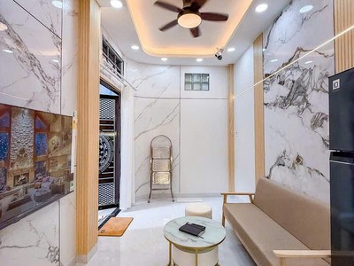 Bán nhà quận 10, cmt8 cách 100m, 60m sd, 4 tầng 3pn nhà mới, nhỉnh3 tỷ 1