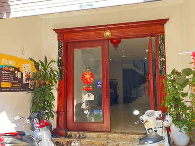 Cho thuê sàn kinh doanh tầng 1,2. DT 75m2/ tầng, 8,5 triệu  thuê 2 tầng giá thỏa thuận 2