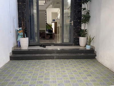 Còn sót 1 căn giá tốt nhất khu vưc. bán nhà 2 tầng k lạc long quân hoà khanhs 0