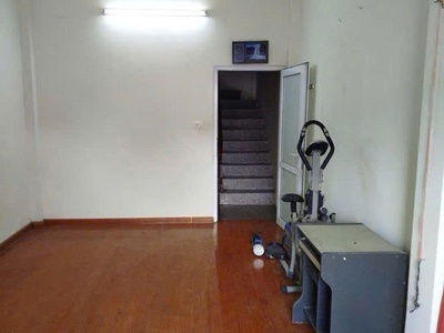 Đường láng - trước nhà rộng - kd nhỏ - dt 42m2 4 tầng mặt tiền 3.6m giá 9.5 tỷ 1