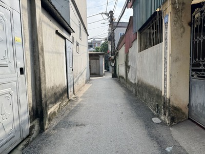 Cần bán 62,5m2 đất ngõ 145/26/36 Phúc Lợi. Khổ đất vuông đẹp, nằm gần trường học các cấp 4