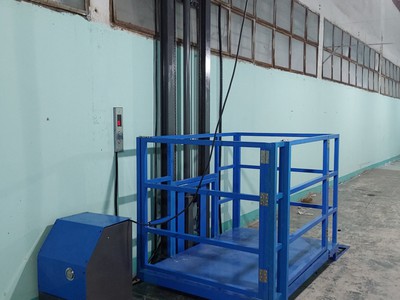 Thang Nâng Trục Dẫn Hướng 2