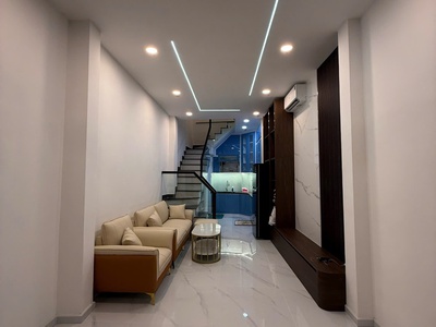 Nhà Đẹp Như Studio Chốt Nhanh Nhà Mặt Tiền Nguyễn Trọng Tuyển 3