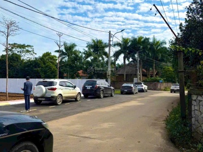 Tôi cần bán mảnh đất trục chính kinh doanh đường rộng 7m, full thổ cư sổ hồng hà nội, gần cổng đhqg 2