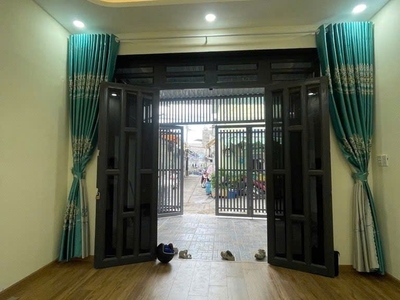 O1804  giảm 150tr  sát cv phần mềm quang trung, shr, vuông, 4.2x17m, 2.x tỷ 0