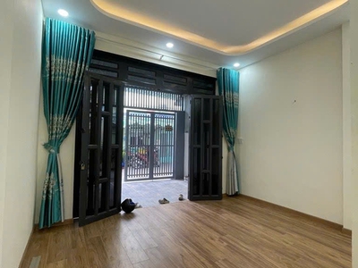 O1804  giảm 150tr  sát cv phần mềm quang trung, shr, vuông, 4.2x17m, 2.x tỷ 1