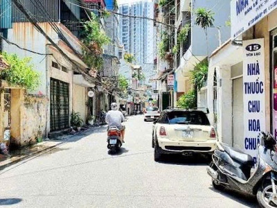 Chính chủ bán- mặt phố yên lạc, quận hai bà trưng, nhà đẹp 34m2, 4.5 tầng, mặt tiền 5.5m -kd sầm uất 1