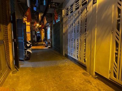  minh khai  40m   5 tầng  ngõ rộng, thoáng  giá: 7,9 tỷ  sổ đỏ sẵn sàng 0