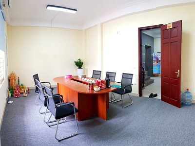 Chính chủ cho thuê văn phòng 225a nguyễn ngọc vũ 2