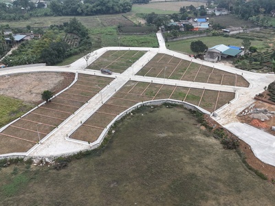 Lô góc 365tr đường ô tô lạc thủy, hòa bình   sổ hồng sang tên trong ngày 1