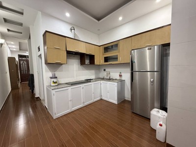 Minh khai 70m    4 tầng   giá 12 tỷ 2