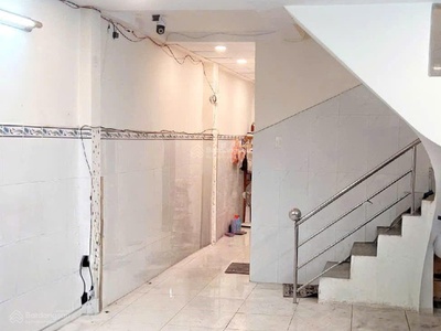 Bán nhà đẹp cách quận 5 vài trăm mét, 2 tầng 4.5x17m, dòng tiền 12tr/tháng 3