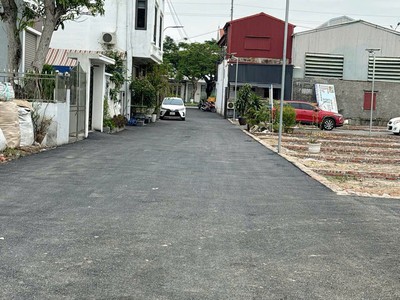 Bán đất tuyến 2 phạm văn đồng  353    83,2m  ngang 4,17m   giá 2.x tỷ  hàng hiếm khu nam đồ sơn 1