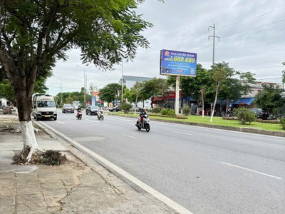 Bán đất tuyến 2 phạm văn đồng  353    83,2m  ngang 4,17m   giá 2.x tỷ  hàng hiếm khu nam đồ sơn 3