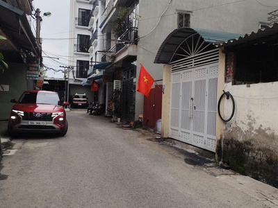 Cc cần bán lô đất vàng ,phân lô vĩa hè, ô tô đỗ ngày đêm trươc nhà . lai xá 73m kinh doanh đường 2