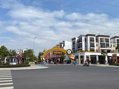 Nhà cạnh mặt tiền phố đi bộ - 5mx20m - phú mỹ hưng  20 phút  - nhỉnh 5 tỷ - 1 trệt 3 lầu 0