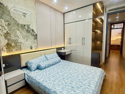 Bán nhà ngọc khánh 33m2. 4 tầng. mặt tiền 3.1m. giá 9.9 tỷ ba đình hà nội 3