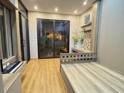 Nhà mới 6 tầng ô tô đỗ cửa full nội thất nguyễn văn cừ 51m x 11.9 tỷ long biên hà nội. 4