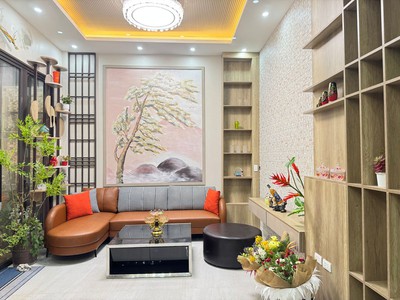 Nhà mới 6 tầng ô tô đỗ cửa full nội thất nguyễn văn cừ 51m x 11.9 tỷ long biên hà nội. 0