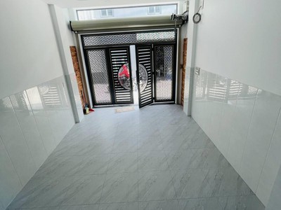 Nhà diện tích 51m2 mới 100 dọn vào ở ngay, 2 tầng, giá 6.8 tỷ, hiệp bình chánh 1