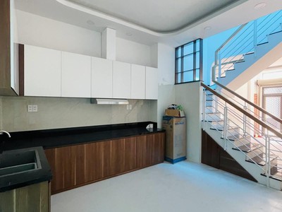 Nhà diện tích 51m2 mới 100 dọn vào ở ngay, 2 tầng, giá 6.8 tỷ, hiệp bình chánh 3