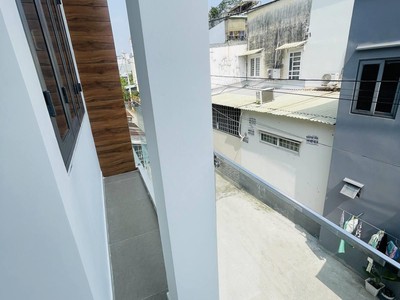 Nhà diện tích 51m2 mới 100 dọn vào ở ngay, 2 tầng, giá 6.8 tỷ, hiệp bình chánh 4