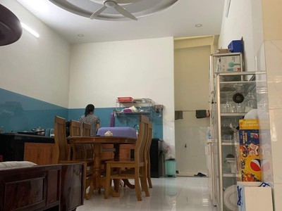 Nhà 2 tầng sạch, đẹp ở ngay tại  phường 8, quận 8 0