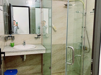 Cho thuê nhà tuyến 2 Văn Cao, 5 p.ngủ khép kín  80m2 . 1