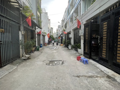  bán nhà 52m  - 3 tầng - btct   hẻm ô tô - linh đông thủ đức 2