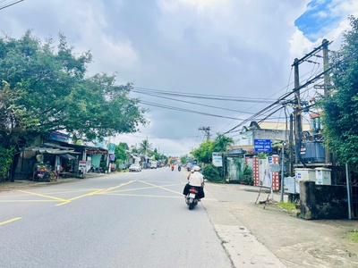 Lô đất 2 mặt tiền ngay trục đường chính giá chỉ 1,xx tỷ/nền 2