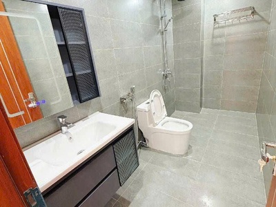 Bán nhà đẹp 6 tầng full nội thất   phố trường lâm, trung tâm việt hưng   35m    giá 8,x tỷ   vị trí 3