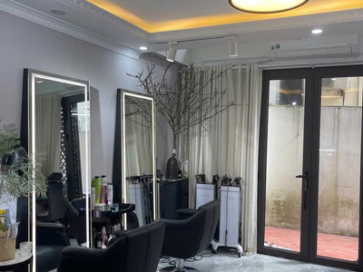 Bán nhà đẹp 6 tầng full nội thất   phố trường lâm, trung tâm việt hưng   35m    giá 8,x tỷ   vị trí 1