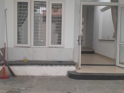 Bán nhà 2 tầng k lạc long quân hoà khánh 1