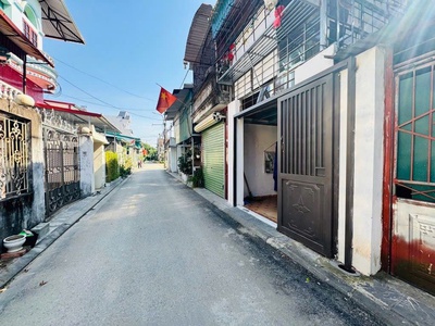 Lương quy - thị trấn đông anh-nhà cấp 4 có 2 tầng giá chỉ 3ty 0