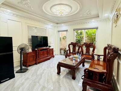 Nhà mới 5 tầng full nội thất - giáp lê trọng tấn 4mx14m - hẻm 6m. 1