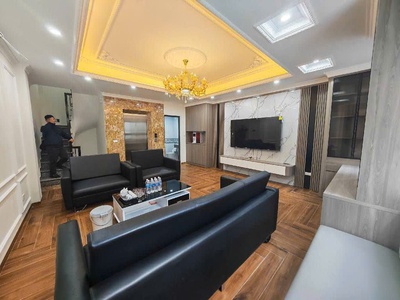 7 tầng thang máy phạm văn đồng, ô tô 7 chỗ, dòng tiền khủng nhỉnh 18 tỷ 0