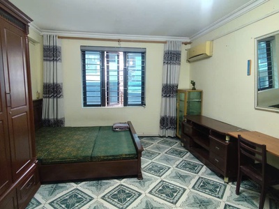 Cho thue nhà riêng , có đồ , ô tô đỗ cửa tại phố Cấm , Ngô Quyền 1