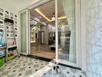 Quận 7 - nhà đẹp ở ngay - 2 tầng - 49m2 - trần văn khánh - 6.5 tỷ 0