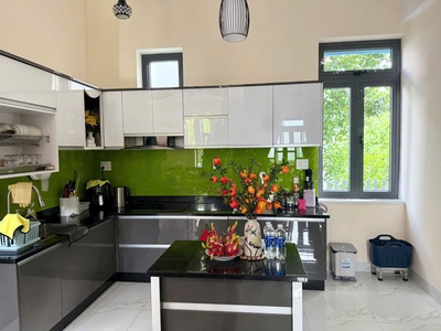 Cho thuê villa sân vườn nam hồ phường 11 đà lạt có 5 phòng ngủ 2