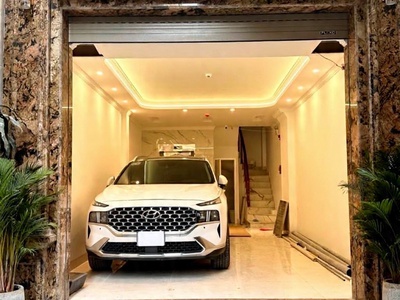 Trần quốc hoàn dt 45m x7 tầng thang máy 21,7 tỷ phân lô,gara ô tô,kinh doanh 0