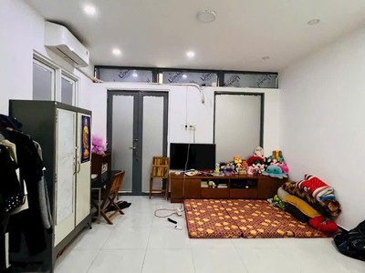 Bán nhà huỳnh văn bánh,hxh vip phú nhuận,3 tầng mới,ngang 4m giá nhỉnh 5 tỷ 2