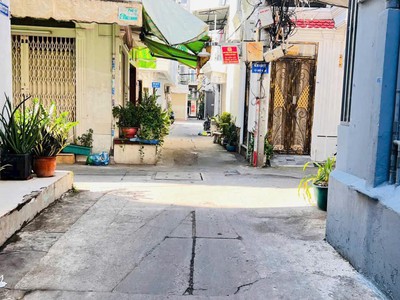 Bán nhà huỳnh văn bánh,hxh vip phú nhuận,3 tầng mới,ngang 4m giá nhỉnh 5 tỷ 4