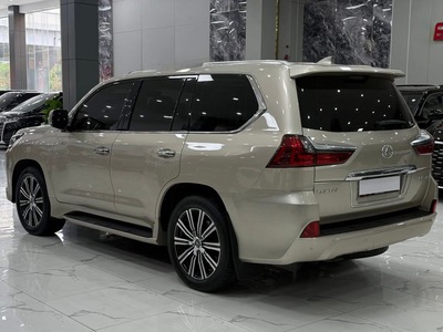 Bán Lexus LX570 màu vàng cát, sản xuất 2018. Xe siêu mới. 4
