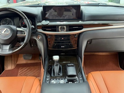 Bán Lexus LX570 màu vàng cát, sản xuất 2018. Xe siêu mới. 6