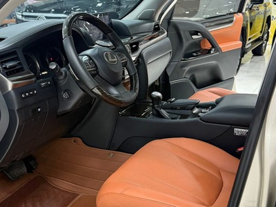 Bán Lexus LX570 màu vàng cát, sản xuất 2018. Xe siêu mới. 8