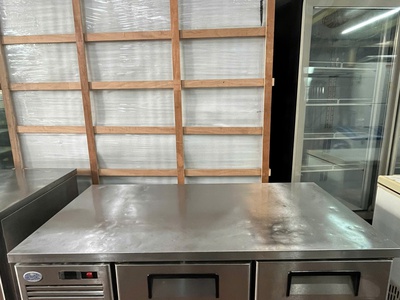 Thanh Lý tủ bàn đông  - nhập khẩu Thái Lan   hiệu Sanden intercool   mới 90 0