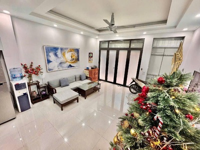 Bán nhà dương văn bé 5 tầng long lanh dân xây kinh doanh nhỏ 30M ra phố hai bà trưng 1